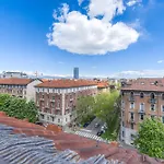 Politecnico & Crocetta Elegant Flat